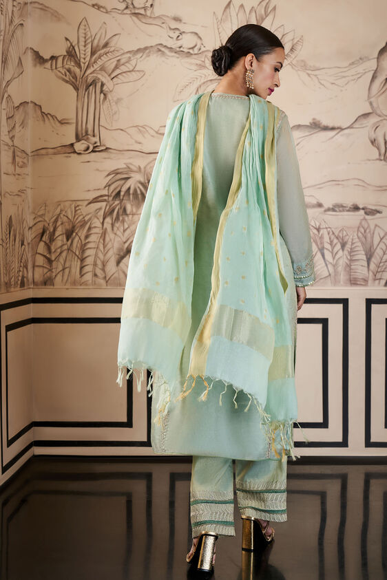 3-suit, image 3